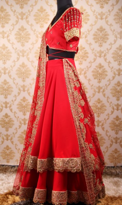 Double Layered Lehenga, Lehenga Skirts, Layered Lehenga, Lehenga Skirt, Red Lehenga, Grey Suit, Aari Embroidery, Gold Border, Gray Suit