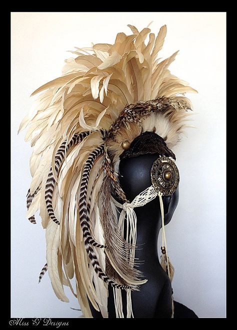 Feather Headress Ideas, Feather Mohawk, Lion King Jr, Feather Fashion, Feather Headpiece, Apocalyptic Fashion, Crown Hat, Feather Headdress, Moncler Jacket