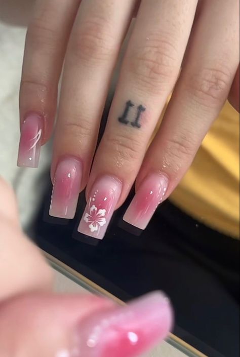 Girly Acrylic Nails, Her Nails, Classy Acrylic Nails, Bling Acrylic Nails, Acrylic Nails Coffin Short, Summer Acrylic Nails, Nails 2024, Pink Acrylic Nails, Square Acrylic Nails