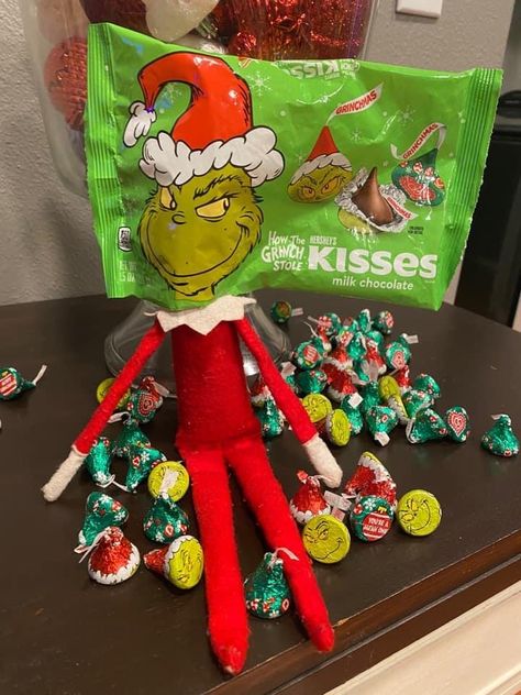 Elf On The Shelf Ideas Chocolate Kisses, Elf On The Shelf Grinch Hershey Kisses, Elf On The Shelf Candy Bar Ideas, Elf On The Shelf Mistletoe, Elf With Sprinkles In Sink, Elf On The Shelf Krispy Kreme, Elf On The Shelf Fruit By The Foot, Grinch Kisses Elf On The Shelf Ideas, Elf On The Shelf Chocolate Kisses