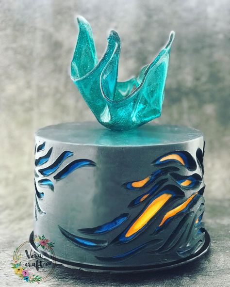 Carved buttercream is the new trend!! (By #veracraftstudio #Inspired by @delaneysdesserts & sean Roberts ceramic) Special Cake Design, Sean Roberts, Cake Carving, Cake Techniques, Cupcake Decorating, New Cake, Little Cakes, Special Cake, Craft Studio