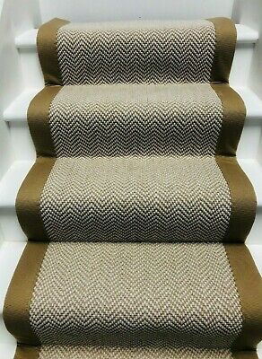 Beige Stair Runner, Edwardian Hallway, Carpet Stair Runner, Runner Stairs, Staircase Carpet Runner, Staircase Carpet, Kelly Jean, Cheap Rug, Cottage Stairs