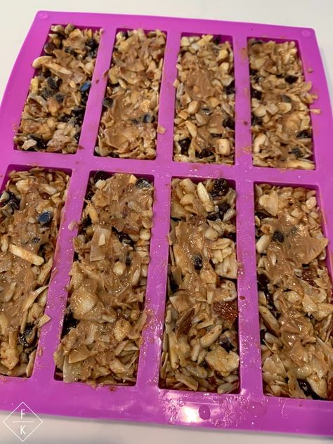 Keto Granola Bars, Foie Gras Recipe, Peanut Butter Granola Bars, Low Carb Granola, Keto Granola, Keto Bars, Keto Peanut Butter, Low Carb Peanut Butter, Peanut Butter Granola