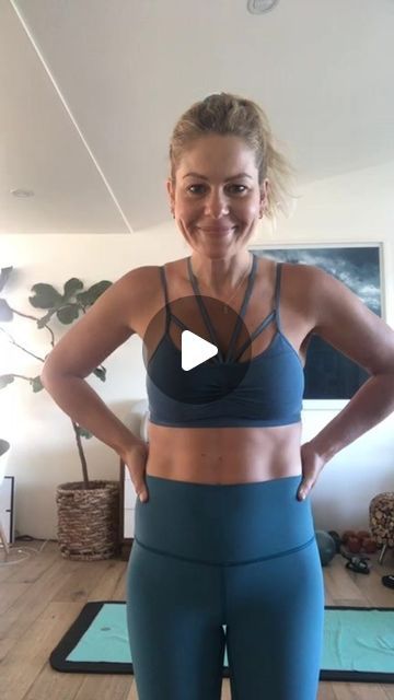 Candace Cameron Bure on Instagram: "Full body workout with @kirastokesfit" Candace Cameron Bure Workout, Candace Cameron Bure Style, Candace Cameron Bure Hairstyles, Candice Cameron Bure, Candice Cameron, Cameron Bure, Candace Cameron, Candace Cameron Bure, Body Workout