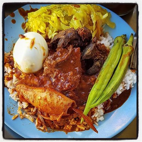 Reposting @davidstloh: First time at Nasi Kandar Merlin. #penang #beststreetfood #streetfood #food #delicious #tasty #malaysianfood #morning #breakfast #diediemusttry #kandaqstan #beef #sotong #chickenheart #ladiesfingers #egg Nasi Kandar Penang, Nasi Kandar, Malaysian Cuisine, Chicken Heart, Best Street Food, Malaysian Food, Asian Foods, Morning Breakfast, Street Food