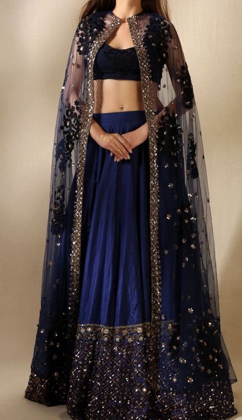 Modern Lengha, Cape Dress Fashion, Blue Lengha, Astha Narang, भारतीय दुल्हन संबंधी, Orang India, डिजाइनर कपड़े, Baju Kahwin, Cape Outfit