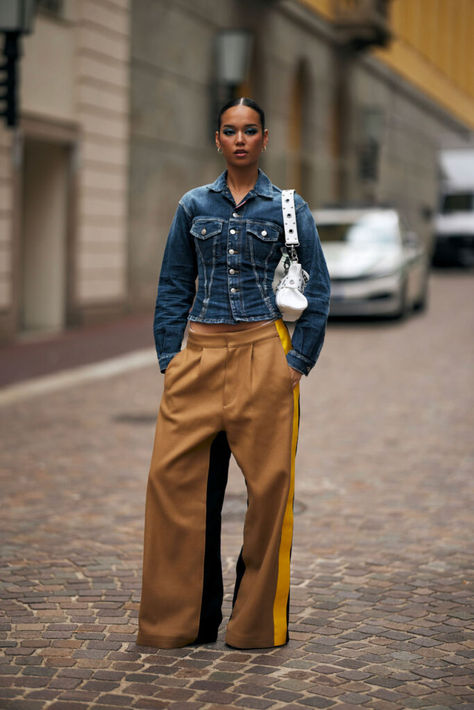 The Best Street Style From Milan Fashion Week Spring-Summer 2025 | ELLE Canada Magazine | Beauty, Fashion and Lifestyle Trends & Celebrity News Street Style Aesthetic, Milan Fashion Week Street Style, Trendy Outfits Winter, Casual Outfit Inspiration, 90s Fashion Outfits, Denim Day, The Best Street Style, Lifestyle Trends, Style Looks