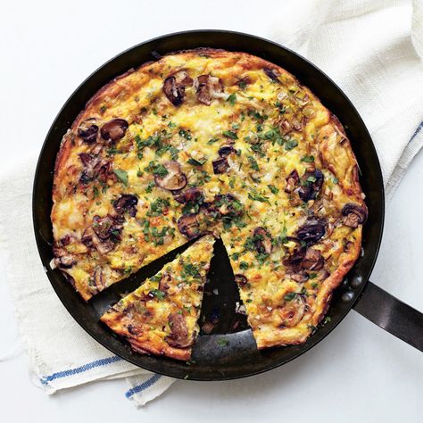 Mushroom, Leek, and Fontina Frittata Mushroom Leek, Goat Cheese Frittata, Spring Menu, Cheese Frittata, Frittata Recipes, Bon Appetite, Make Ahead Breakfast, January 21, Cooking School