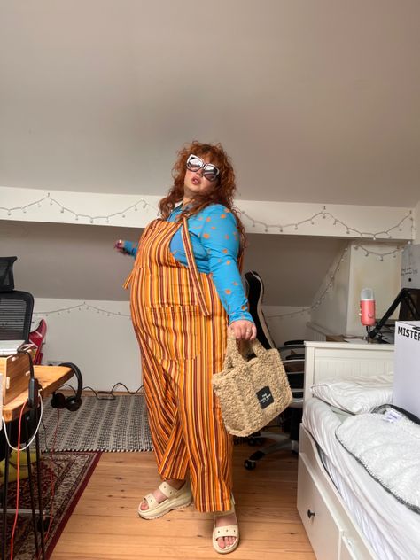 Size 26-28 How To Style Dungarees, Lucy And Yak, Dungarees, Pose Reference, Plus Size Outfits, Casual Outfits, Plus Size, Outfit Inspo, Style Inspiration