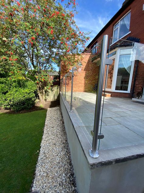 These Leeds based customers wanted a glass balustrade that would prevent their grandchildren falling from their decking whilst also look fabulous and we think this Post and Rail Viola Glass Balustrade does just that. #Inspiration #Glassdesign #Balcony #Outdoor #OriginArchitectural #Glass #GlassBalustrades #GlassFence #GardenGlassBalustrade #GlassFencing #ArchitecturalDesign #GlassBalcony #Balustrade #JulietBalcony #FramelessGlassBalustrade #Garden #DeckingBalustrade #GlassDeckingBalustrade Glass Fence Garden, Patio Balustrade Ideas, Balustrade Design, Garden Renovation, Garden Railings, Patio Railing, Glass Fence, Raised Deck, Glass Balcony