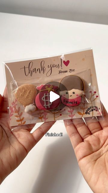 Diy Cookies Packaging, Small Business Cookies, Cookie Christmas Gifts Packaging, Cookies Packaging Ideas Diy, Cookies Packing Ideas, Cookie Gifts Packaging Ideas, Sugar Cookie Packaging Ideas, Cookie Favors Packaging, Cookies Packaging Ideas