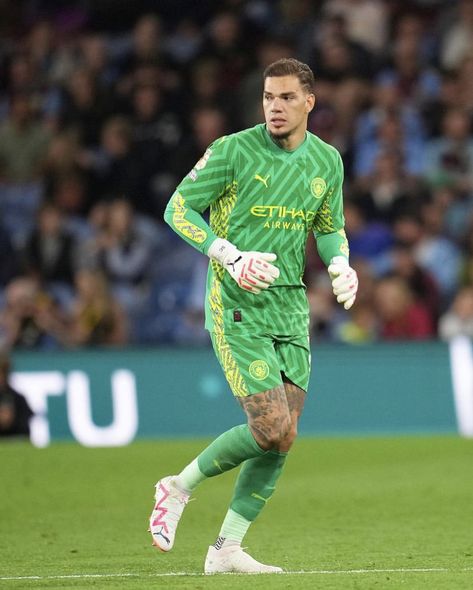 Ederson Manchester City, Manchester City Wallpaper, Man City, City Wallpaper, Dream Home Design, Manchester City, Manchester, Football, Quick Saves