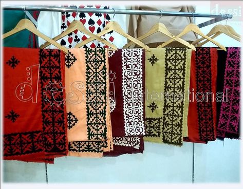 Balochi Dress, Applique Art, Bridal Makeover, Dress Design Patterns, Flower Stencil, Madhubani Painting, Embroidery Designs Fashion, Embroidery Suits, Design Patterns