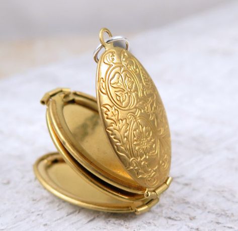 Collectible Gold Locket Necklace, Gold Polished Locket Necklace Gift, Elegant Tarnish-resistant Locket Necklace Gift, Elegant Gold-tone Locket Necklace, Gold-tone Gold Plated Locket Necklace Gift, Wedding Bouquet Locket, Bouquet Locket, Filigree Pendant Necklace, Gold Locket Necklace