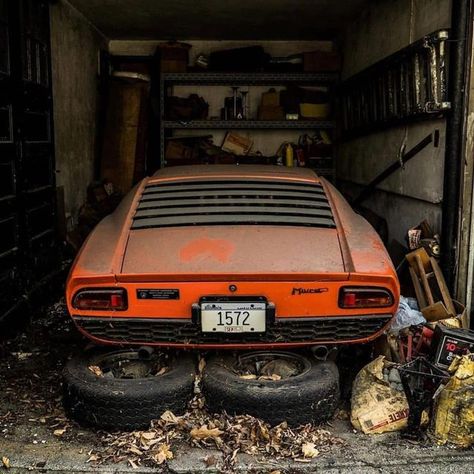 Classic Car Voyage on Instagram: "Barn find 1967 Lamborghini Miura P400 photographed by @jeremycliff in 2016. The car had been neglected for 25 years but is now back on the road.   #ClassicCars #VintageCars #classiccar #vintagecar #drivevintage #drivetastefully #Lamborghini #lamborghinimiura #miura #lambo" Abandoned Lamborghini, Barn Finds Classic Cars, Motor Klasik, Best Barns, Lamborghini Miura, Rusty Cars, Lamborghini Cars, Gt Cars, Abandoned Cars