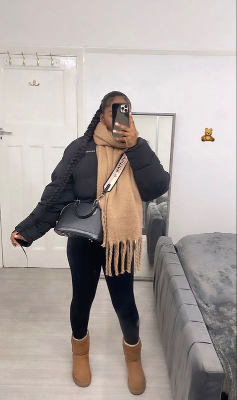 teeaisha Nyc Winter Outfits Uggs, Winter Outfits Cold Black Women, Winter Looks For Black Women, New York Winter Outfits Black Women, Pumpkin Patch Outfit Black Women, Canada Outfit Winter, Winter Outfits Blackgirl Baddie Casual, College Outfits Black Women, Black Women Baddie