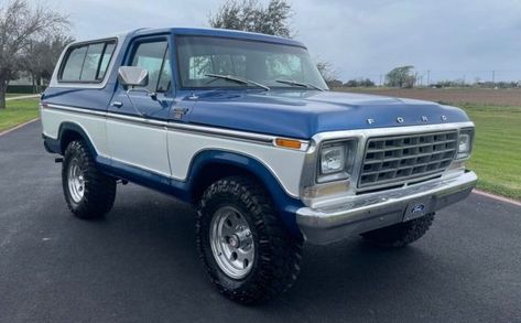 Would you daily drive this 1978 Ford Bronco? 1978 Ford Bronco, Mcallen Texas, Full Size Pickup Truck, Ford Suv, Upholstery Repair, Ford Broncos, Best Barns, Transfer Case, Barn Finds