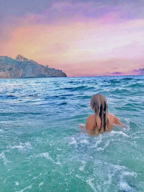 Sunset Swim Aesthetic, Beach Pictures In The Water, In The Ocean Pictures, Beach Water Pictures, Beach Swim Aesthetic, Ocean Pictures Ideas, Yvonne Core, Devon Core, Swimming At Beach