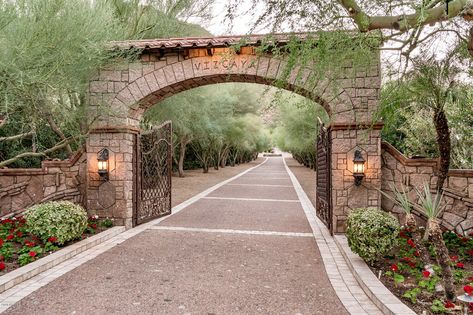 Mediterranean Entrance, Ranch Entrance Ideas, Pecan Orchard, Yard Entrance, Driveway Entrance Landscaping, Main Gates, Colorful Tiles, Luxury Mansions Interior, Exterior Houses