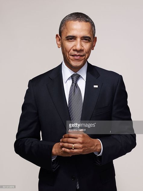 President of the United States, Barack Obama is photographed for Essence Magazine on April 24, 2012 in Washington, DC. Campaign Headshots, Corporate Headshot Poses, Corporate Photoshoot, Business Shooting, Staff Photos, Obama Portrait, Male Headshots, Corporate Portraits, Business Portrait Photography