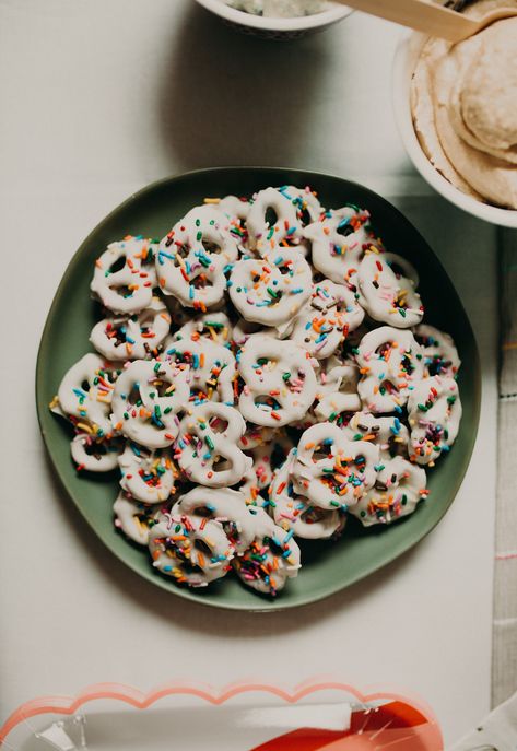 White Chocolate Dipped Pretzels, First Birthday Party Favor, Dipped Pretzels, Brass Fox, First Birthday Favors, Rainbow First Birthday, Chocolate Dipped Pretzels, Funfetti Cake, Balloon Cake