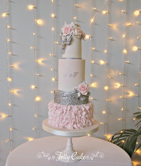 Pink Silver Wedding, Silver Wedding Cake, Silver Wedding, Cake Ideas, Wedding Gown, Wedding Cake, Wedding Cakes, Wedding Gowns, Cake Decorating