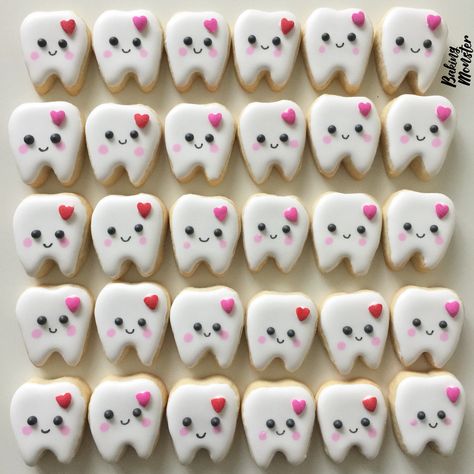 Tooth Cookies Decorated, Teeth Cookies, Tooth Cookies, Dental Cake, Dentist Cake, Nurse Cookies, Kawaii Cookies, Kawaii Sweets, Cookie Business