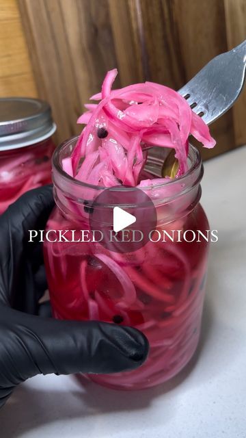 Alex Rios on Instagram: "Pickled Red Onions 🧅 recipe ⬇️

2 red onions or 1 big red onion, sliced
2 cups water
2 cups any vinegar
1/3 cup sugar
2 tbsp salt
4 garlic cloves
2 tsp peppercorns

Cut top and bottom off onion and slice from root to end. Separate into two 16 oz mason jars along with peppercorns and garlic cloves. 

Boil water, vinegar, sugar & salt. Whisk until everything is dissolved. Pour this liquid into the mason jars until everything is fully submerged. Place in the fridge for minimum 1 hr or overnight.

#pickled #pickledonions #redonion #condiments #sauces" How To Pickle Red Onions Quickly, Vinegar Onion Recipe, Red Pickled Onion Recipe, Red Food Recipes, Red Onion Pickled, Pickled Red Onions Recipe, Onion Salad Recipe, Pickled Red Onion, Red Onion Recipes