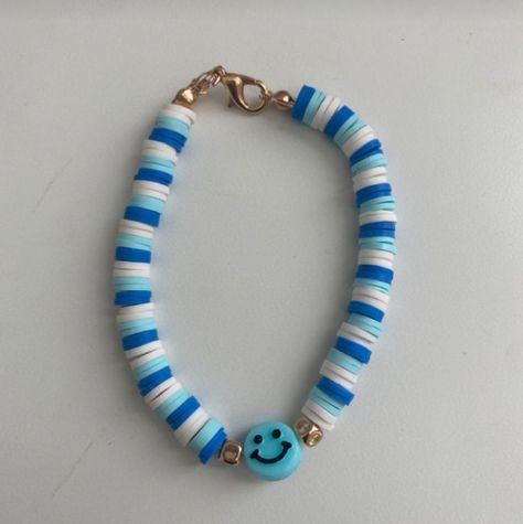 Evil Eye Preppy, Bead Bracelets Aesthetic, Bracelets Aesthetic, Make Clay Beads, Clay Bead Bracelets, Summer Beach Jewelry, Surfer Bracelets, Bohemian Summer, Ocean Colors