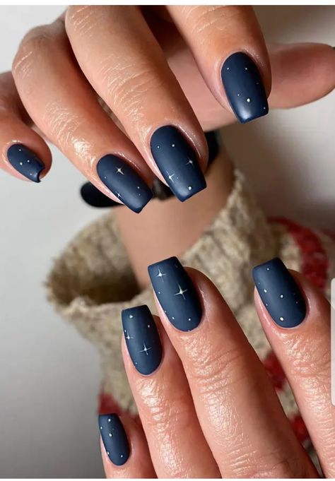 Nail Art Funky, Short Winter Nails, August Nails, Art Funky, October Nails, Christmas Blue, Matte Nails Design, Beachy Vibes, School Nails