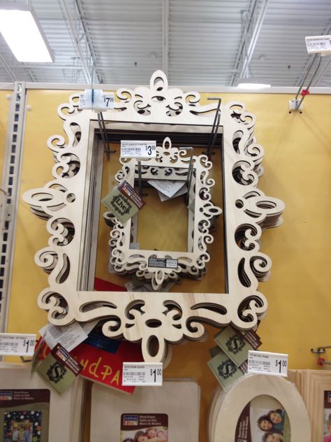 Cute DIY frames from Michael's. Maybe for a Photo Booth? Full Body Photo, Photobooth Ideas, Diy Horse, Frame Props, Frame Decoration, Diy Photo Frames, Diy Photo Booth, Diy Picture Frames, Photo Booth Frame