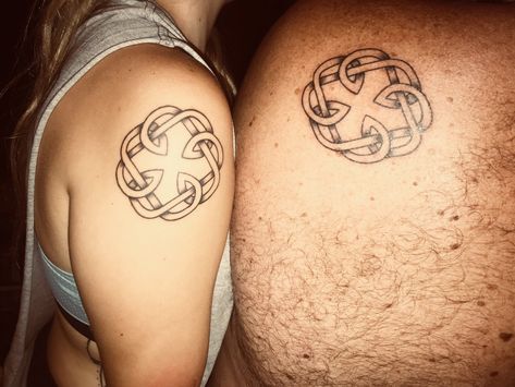 *Father, Daughter Tattoos* Celtic Symbol for Father & Daughter Celtic Father Daughter Tattoo, Father Daughter Celtic Knot, Celtic Motherhood Tattoo, Scott Tattoo, Wife Tattoos, Friendship Symbol Tattoos, Tattoos Celtic, Trinity Knot Tattoo, Motherhood Tattoos