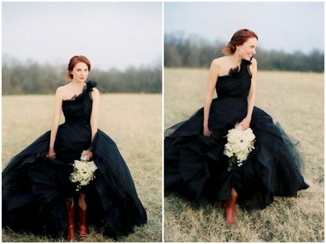 Black wedding dress? Prom Dresses Long Black, Magic Photo, Black Wedding Gowns, Romona Keveza, Lovely Wedding Dress, Black Wedding Dress, Jose Villa, Gothic Wedding Dress, Graduation Photography