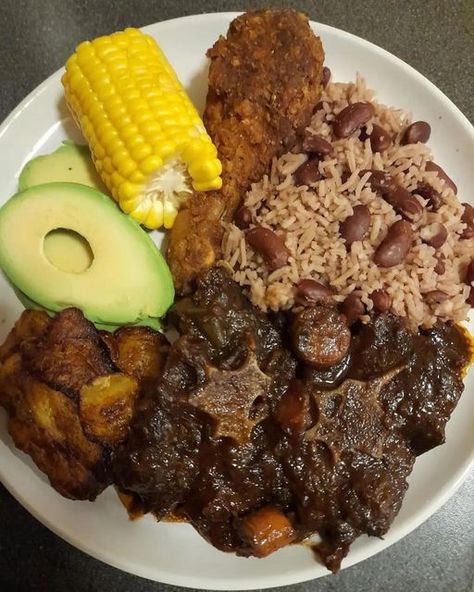 Jamaican Sunday Dinner, Carribean Food, Jamaican Food, Caribbean Food, Island Food, Anime Food, Jamaican Recipes, Southern Cooking, Food Recepie