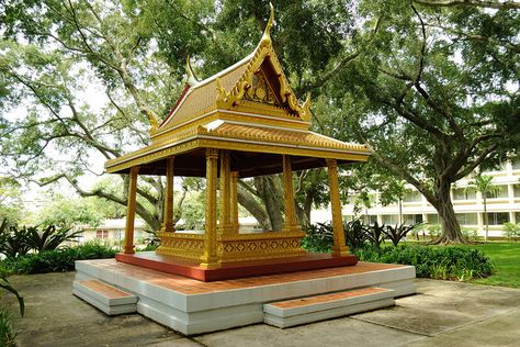 Thai Pavilion - UH Manoa Small Wooden House Design, Thai Pavilion, Uh Manoa, Thai Architecture, Chinese Pavilion, Wooden Pavilion, Pavilion Plans, Glass Pavilion, Pavilion Architecture