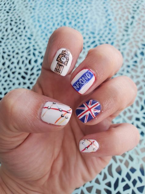 Europe Nails, Rock Nails, Flag Nails, Uk Nails, Bears Nails, London Nails, Moving To The Uk, Nail Bar, Nail Art Designs