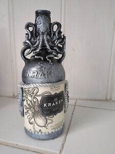 Kraken Rum, Mixed Media Boxes, Rum Bottle, Mixed Media Crafts, Altered Bottles, Steampunk Style, Kraken, Steampunk Fashion, Bottle Art