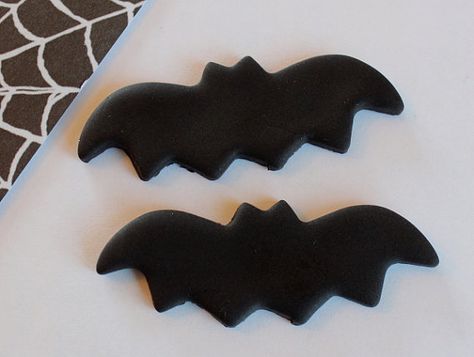 Items similar to 12 fondant halloween bat cupcake toppers-halloween bats, fondant bats,halloween decorations, halloween party supplies, edible fondant bats on Etsy Bats Halloween Decorations, Halloween Cupcake Cake, Halloween Fondant, Bat Cupcakes, Halloween Bat Decorations, Bats Halloween, Cake Party, Fondant Toppers, Halloween Party Supplies