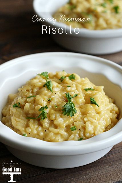 This Creamy Parmesan Risotto is perfect as a first course or side dish, or served with scallops or along side a pan-seared steak or fish. Paella Recept, Creamy Risotto, Parmesan Risotto, Risotto Recipe, Creamy Parmesan, Risotto Recipes, Orzo, Yummy Sides, Dinner Recipe