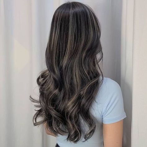 One Blonde Streak In Dark Hair, Ash Blonde Balayage On Black Hair, Hair Inspp, Street Racer, Black Hair Balayage, Korean Hair Color, Ash Hair Color, Color Balayage, Brown Hair Inspo