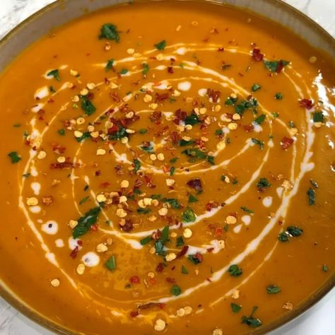 Butternut Squash Soup With Coconut Milk And Grilled Cheese Best Squash Soup Recipe, Vegan Squash Soup, Squash Soup With Coconut Milk, Spicy Butternut Squash Soup, Roasted Squash Soup, Crispy Grilled Cheese, Soup With Coconut Milk, Vegan Butternut Squash Soup, Perfect Grilled Cheese