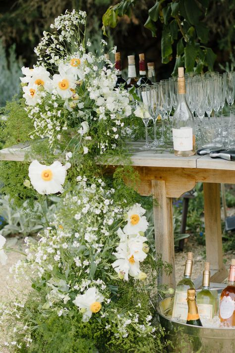 Real Wedding | Caitlin + Abe Katie White, Carmel Weddings, Daisy Wedding, Organic Wedding, Wildflower Wedding, Wedding Bar, Wedding Mood, Arte Floral, Backyard Wedding