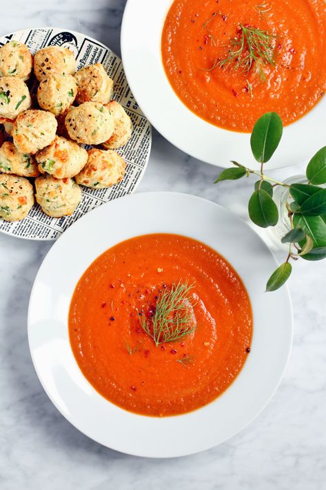 Two of a Kind | Roasted Bell Pepper and Carrot Soup | http://www.twoofakindcooks.com Red Pepper Carrot Soup, Red Bell Pepper Soup, Green Pepper Soup, Bell Pepper Soup, Health Meal Plan, Chickpea Soup, Stuffed Mini Peppers, Pepper Soup, Coconut Soup