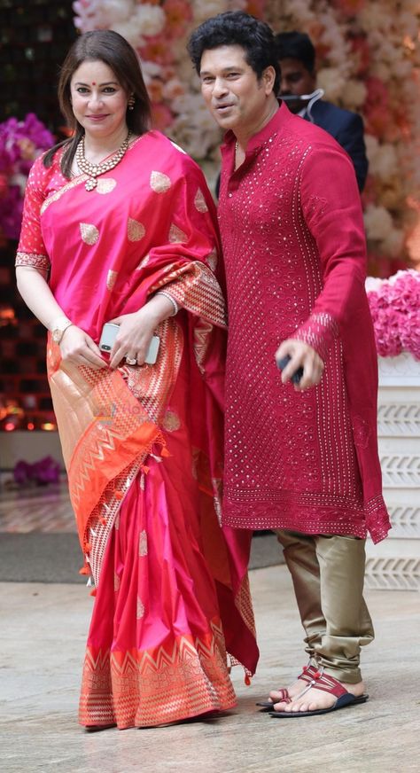 Anjali Tendulkar In Saree, Anjali Tendulkar, Party Wear Outfits, Saree Wearing Styles, Sarees For Girls, Dressing Ideas, Outfits Unique, Sachin Tendulkar, Indian Saree Blouses Designs