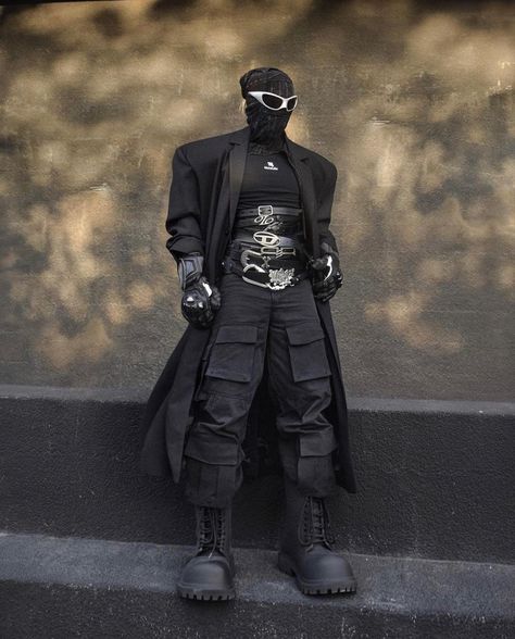 Avant Garde Outfits Street Styles, Avant Garde Streetwear, Balenciaga Aesthetic, Balenciaga Outfit, Avant Garde Outfit, Men Streetwear Fashion, Swag Pics, Elite Fashion, All Black Fashion