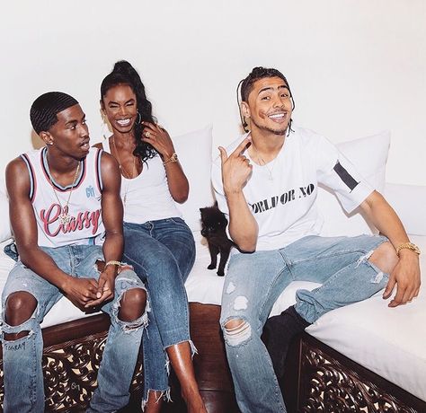 Quincy and moms Combs Brothers, King Combs, Christian Combs, Iconic Pics, Kim Porter, Star Tv Series, Quincy Brown, Funny Birthday Meme, Katt Williams