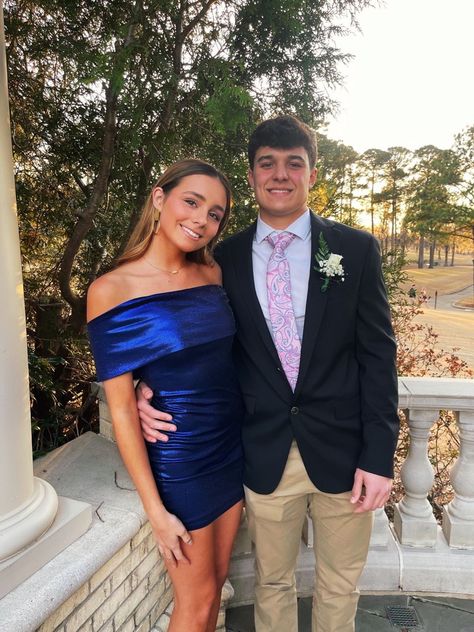 insta : rachelschell_ #fashion #hoco #dress #formal #dance #couple #vsco Dance Couple, Hoco Dress, Formal Dance, Winter Formal, Dress Formal, Pic Ideas