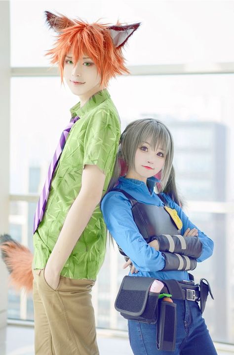 Judy Hopps & Nick Wilde (Zootopia) Zootopia Cosplay, Group Cosplay, Cosplay Disney, Best Cosplay Ever, Couple Cosplay, Nick And Judy, Nick Wilde, Kostum Cosplay, Disney Zootopia