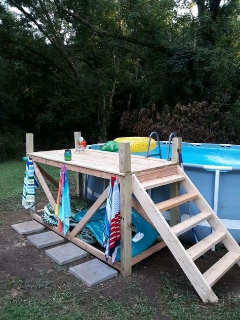 Simple, easy deck for pool. Pool Area Decor, Cheap Pool Deck Ideas, Deck Decor Ideas, Pool Deck Decor, Pool Party Decor, Small Backyard Pool, Inground Pool Landscaping, Cheap Pool, Pool Deck Plans