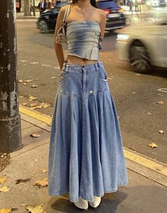 #BEAUTY, #RELATIONSHIPS #Fashion #Animals #Outfits #Winter Outfits #Animals Jeans To Maxi Skirt, Diy Denim Skirt From Jeans Ideas, Jeans To Long Skirt Diy, Diy Long Jean Skirt, Diy Long Denim Skirt, Max Skirt Outfits, Aesthetic Denim Skirt Outfit, Outfits That Cover The Stomach, Long Denim Skirt Winter Outfit